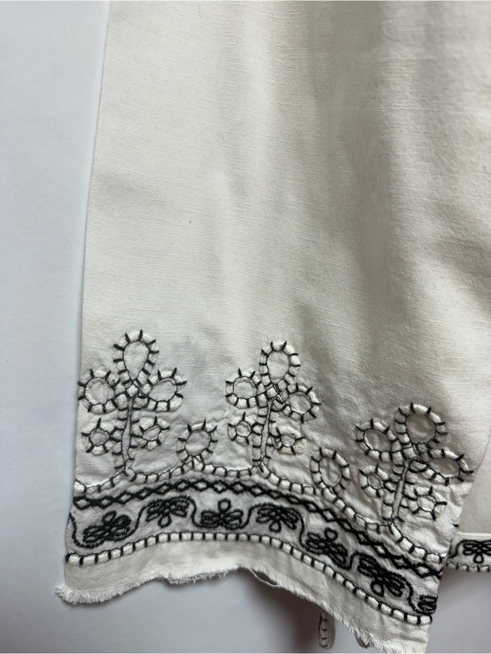 Zara White Tunic Top with Black Embroidery - Picture 6 of 9